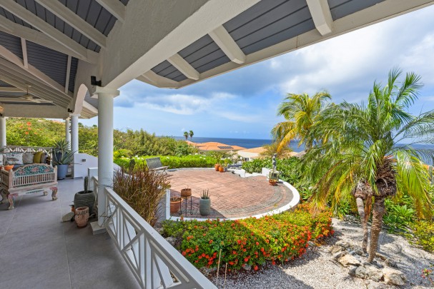 Cas Abou - Dream home with ocean views, fit for vacation rentals