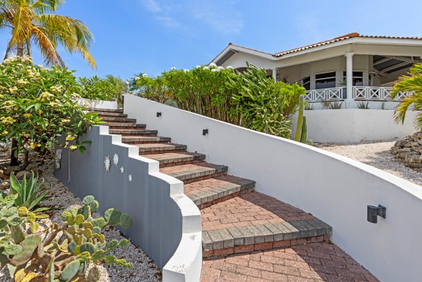 Cas Abou - Dream home with ocean views, fit for vacation rentals