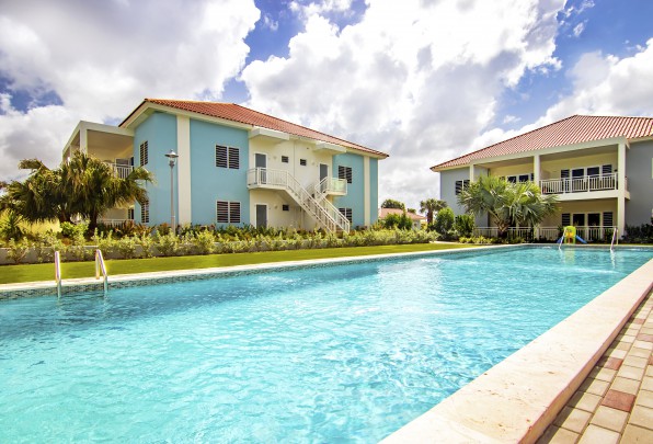 Bright 2-Bedroom Apartment with Pool at Blije Rust II Resort