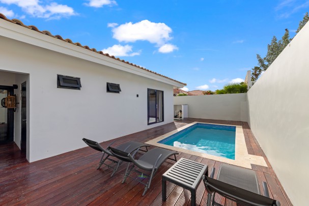 Villa Cavalli &ndash; Modern 3-Bedroom Home with Private Pool