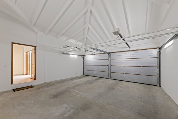 Brakkeput – Gerenoveerde Moderne 3-slaapkamer woning met zwembad 