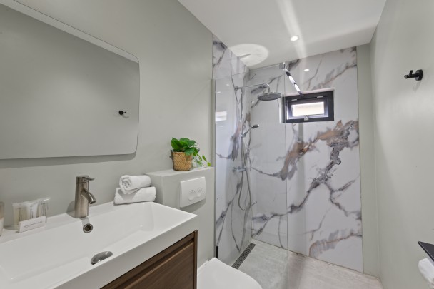 Villa Cavalli &ndash; Modern 3-Bedroom Home with Private Pool