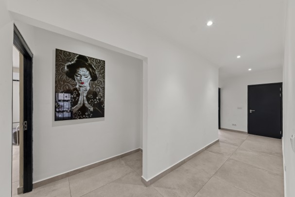 Villa Cavalli &ndash; Modern 3-Bedroom Home with Private Pool