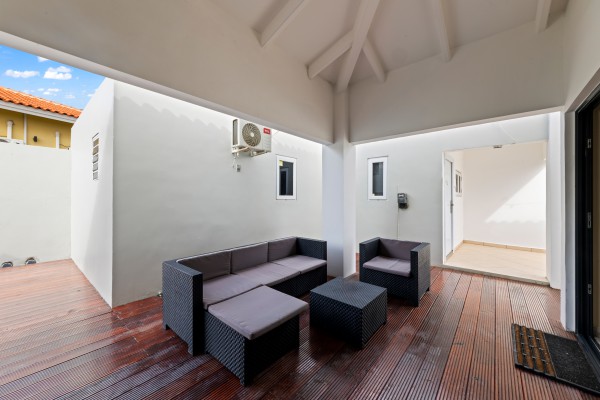 Brakkeput – Gerenoveerde Moderne 3-slaapkamer woning met zwembad 