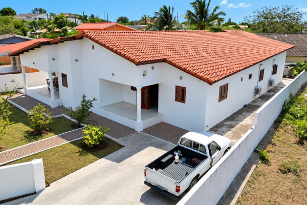 Spacious 3-Bedroom Home for Sale in Sint Michiel, Curaçao