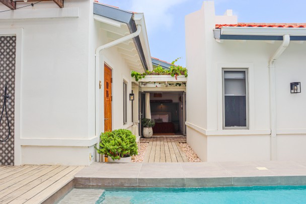 Luxury 4 bed villa with pool - St. Barbara golfcourse near the marina