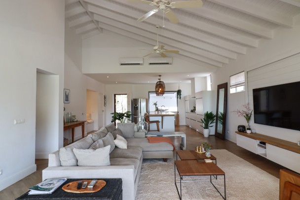 Luxury 4 bed villa with pool - St. Barbara golfcourse near the marina