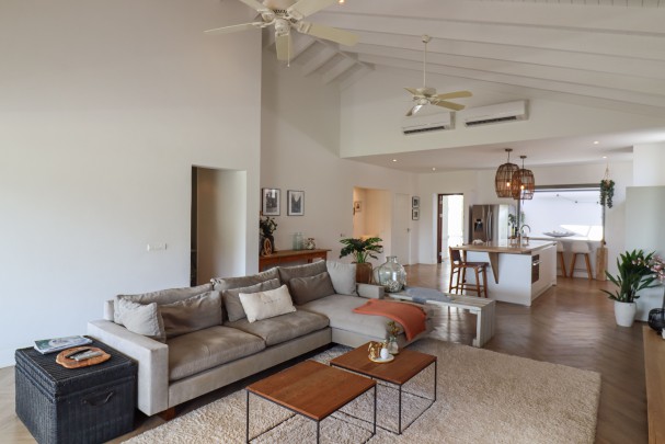 Luxury 4 bed villa with pool - St. Barbara golfcourse near the marina