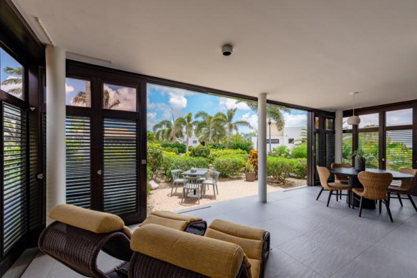 Indigo Garden - Vacation apartment with pool - furnished and decorated