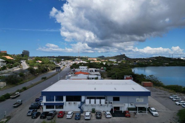 Saliña - Investeringskans voor eersteklas bedrijfspand op Curaçao