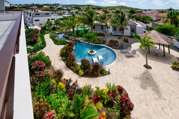 Jan Sofat LXRY Resort