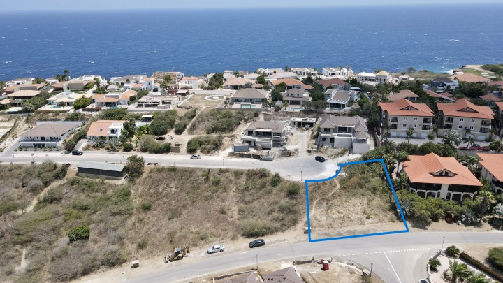 Blue Bay - Beautiful lot for sale on D-section on gated resort