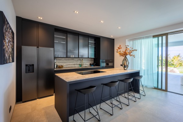 THE CAPE 6 – Luxury Apartment with Sea & Golf Course View 