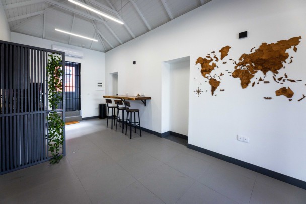 Pietermaai – Strategically located modern all-inclusive office unit
