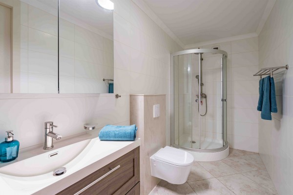Royal Palm Resort - Luxurious 1 bedroom apartment with private terrace