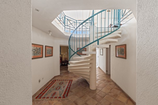 Characteristic Tropical Home on the Spanish Water – Jan Sofat