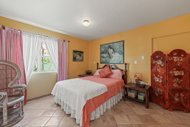 Characteristic Tropical Home on the Spanish Water – Jan Sofat