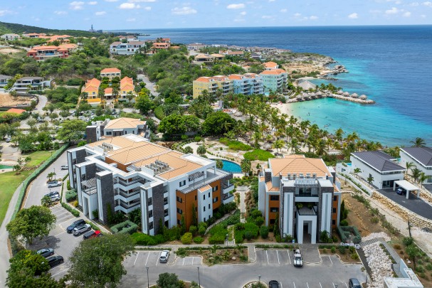 BlueBay the Shore - Luxury 3-bedroom flat with panoramic sea views