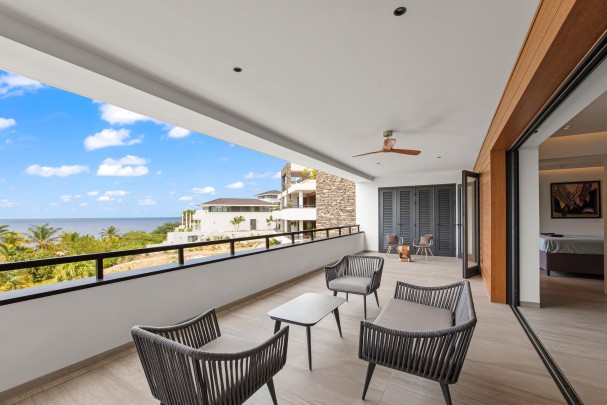 BlueBay the Shore - Luxury 3-bedroom flat with panoramic sea views