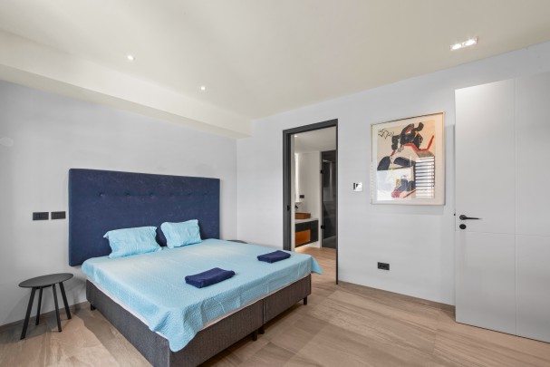 BlueBay - Luxe 3-slaapkamer appartement met panoramisch zeezicht