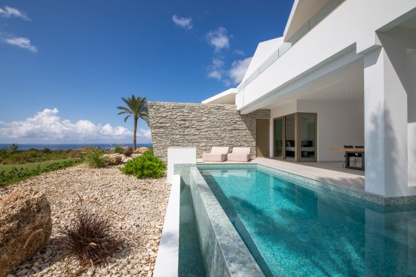 THE CAPE A6 - Luxury apartment with sea view and private pool