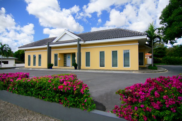 Mahaai - Sustainable and high-end office building 155m²