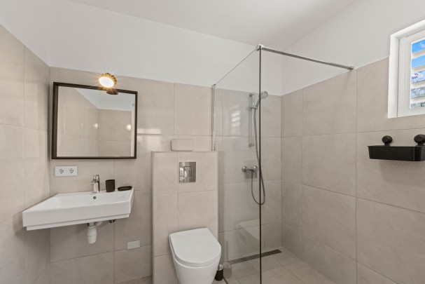 Fontein - Moderne 3-slaapkamer Villa met zwembad in beveiligde wijk