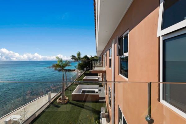 Boca Sami – Newly built furnished apartments with sea view