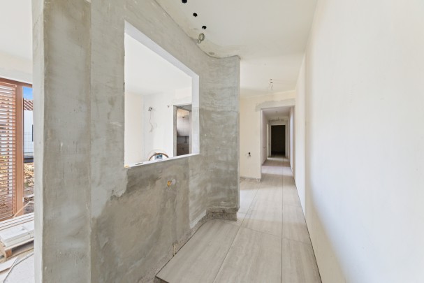 Blue Bay – High-end, luxurious newly built villa with rental potential