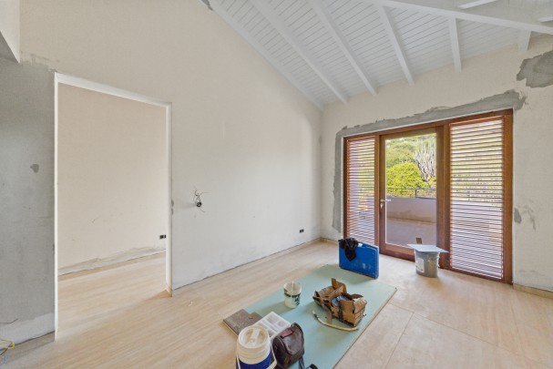 Blue Bay – High-end, luxurious newly built villa with rental potential