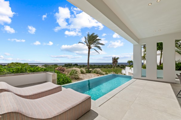 THE CAPE 7 - Exclusive apartment with sea view and private pool.