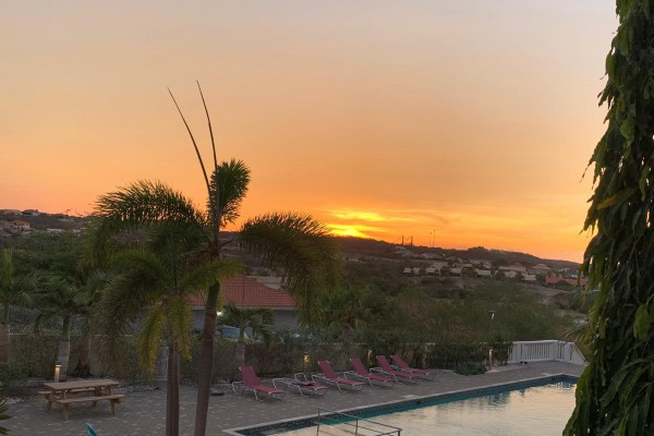 Beautiful apartment overlooking the pool - Triple Tree, Blue Bay