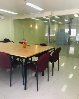 Parera - A calm and spacious workspace now available in Parera