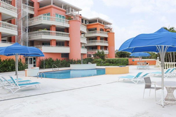 Residence Piscadera - Beautiful 2-level penthouse for sale on Curacao