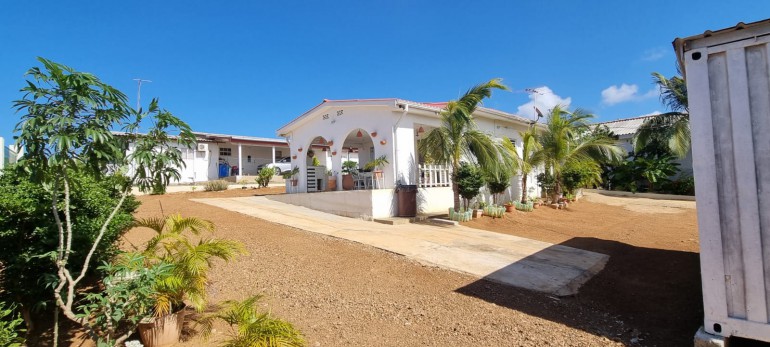 Picturesque cottage with lots of potential for sale in Bonam, Curaçao