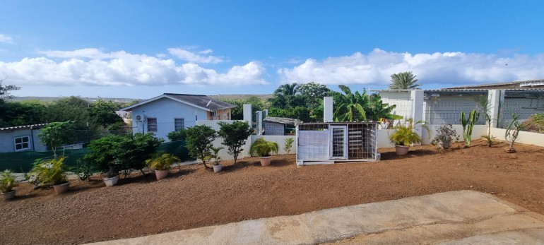 Pittoresk huisje te koop met veel potentieel in Bonam, Curaçao 