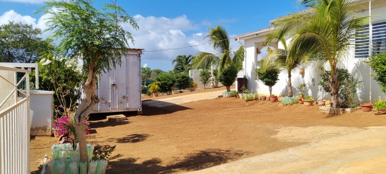 Pittoresk huisje te koop met veel potentieel in Bonam, Curaçao 