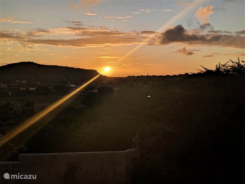 Woning Met Dakterras En Prachtig Uitzicht Te Koop In Bottelier Curacao