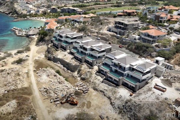The Ridge - Beach apartments with pool and private beach in Caribbean