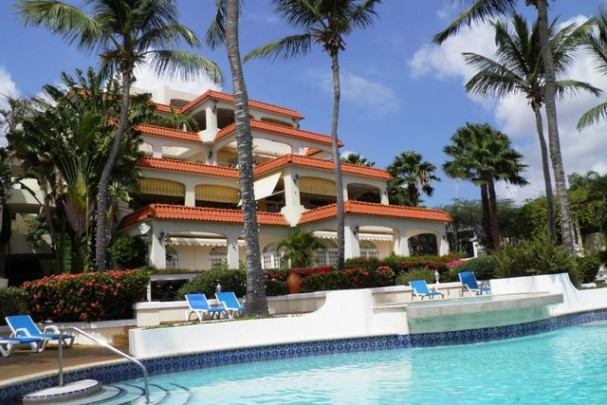 Royal Palm Resort - Condos for sale / rent - great quality near beach