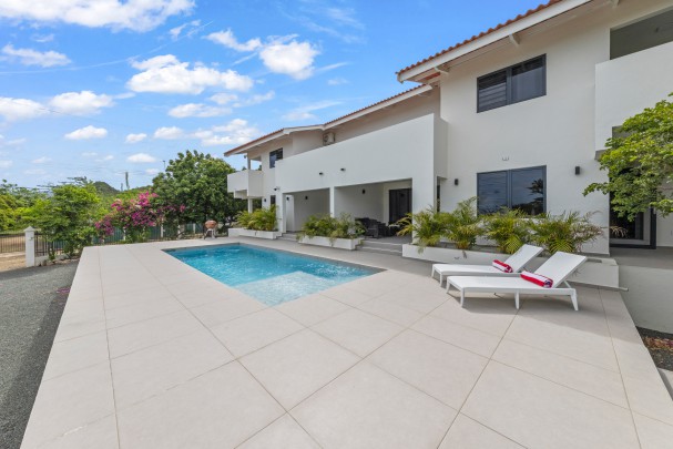 Vista Papaya Suites – Turnkey Multi-Unit Property in Westpunt