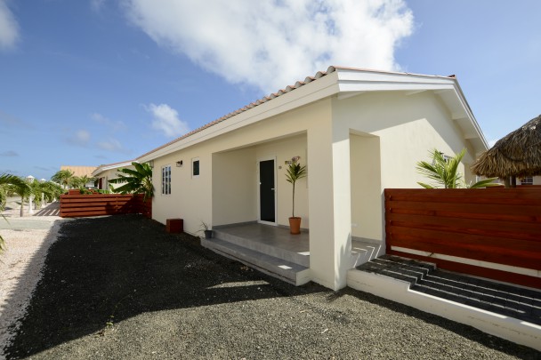 Comfortabele 2-slaapkamer woning met zwembad – Santa Catharina Curaçao