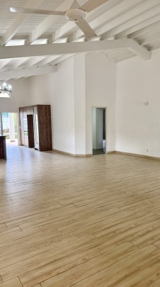 Janwe - Family home in Orange Estate