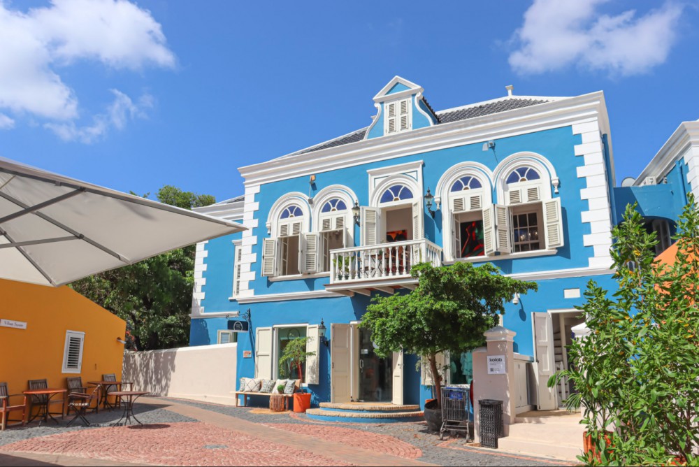 RE/MAX real estate, Curacao, Otrobanda, Kura Hulanda - Office space with beautiful view in central location