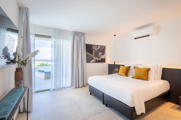 THE CAPE 6 – Luxury Apartment with Sea & Golf Course View 