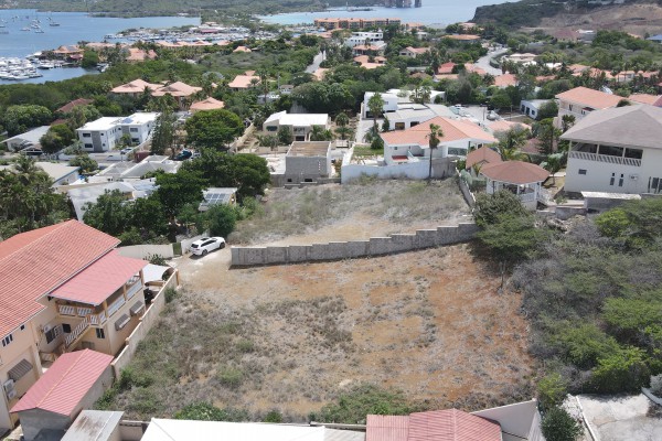 Jan Thiel - Spacious and elevated plot with views