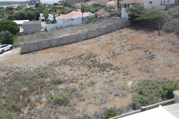 Jan Thiel - Spacious and elevated plot with views