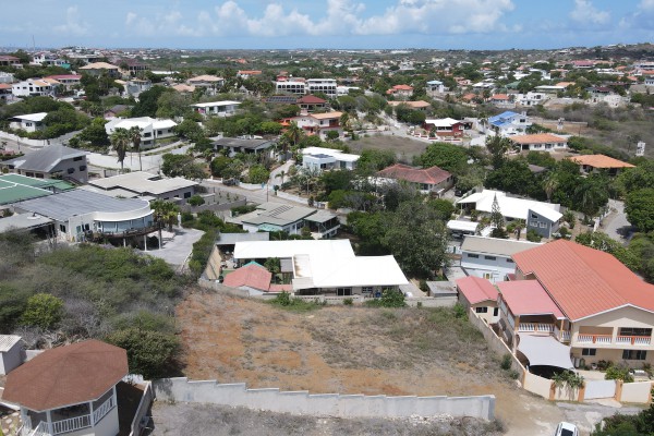 Jan Thiel - Spacious and elevated plot with views