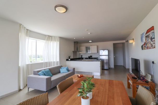 Blue Bay - Stylish 2-bedroom apartment fit for vacation rentals