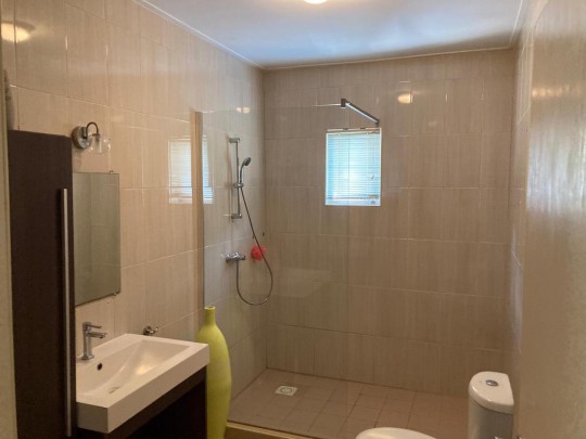 Sunset Heights - 4-bedroom home with swimming pool 